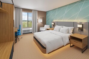 Desk, blackout curtains, iron/ironing board, free cots/infant beds - Comfort Inn & Suites Rochester South Mayo Clinic (Rochester)