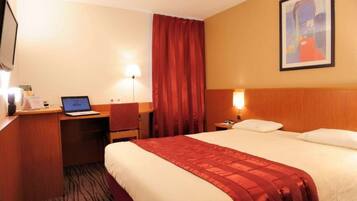 Bureau, chambres insonorisées, Wi-Fi gratuit, draps fournis