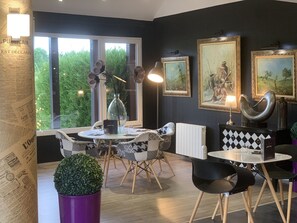 Souper servi sur place, restaurant en plein air