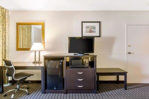 Soundproofing, iron/ironing board, free WiFi, bed sheets