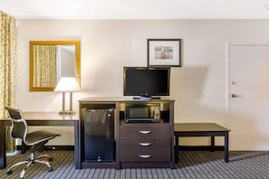 Soundproofing, iron/ironing board, free WiFi, bed sheets