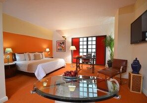 Premium bedding, in-room safe, desk, blackout curtains