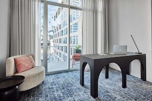 Three Bedroom Penthouse Apartment | In-room safe, individually decorated, individually furnished