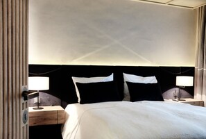 Deluxe-Suite Sonnberg | Premium bedding, minibar, in-room safe, individually decorated