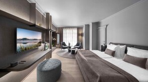 Deluxe-Room Residenz Greif | Premium bedding, minibar, in-room safe, individually decorated - Hotel Weisses Rössl Kitzbühel (Kitzbuehel)