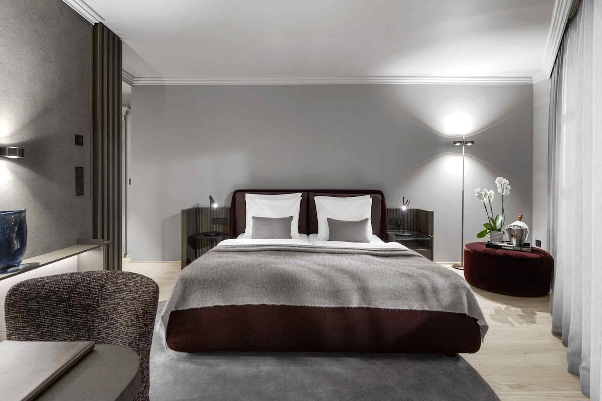 Deluxe-Room Residenz Rettenstein | Premium bedding, minibar, in-room safe, blackout drapes