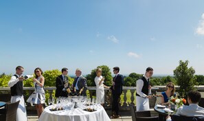 Breakfast and dinner served, golf course views 