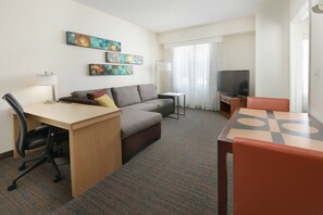 Flat-screen TV, video-game console, pay movies - Residence Inn By Marriott Dallas Park Central (Dallas)