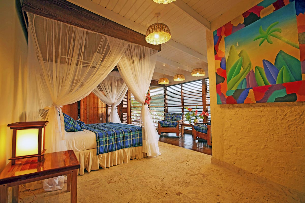 Standard Room | Premium bedding, in-room safe, desk, rollaway beds
