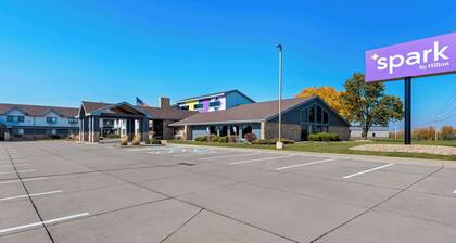 Spark by Hilton Cedar Falls