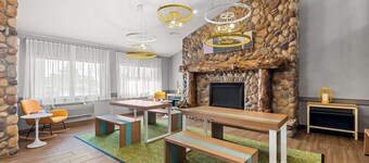 Spark by Hilton Cedar Falls