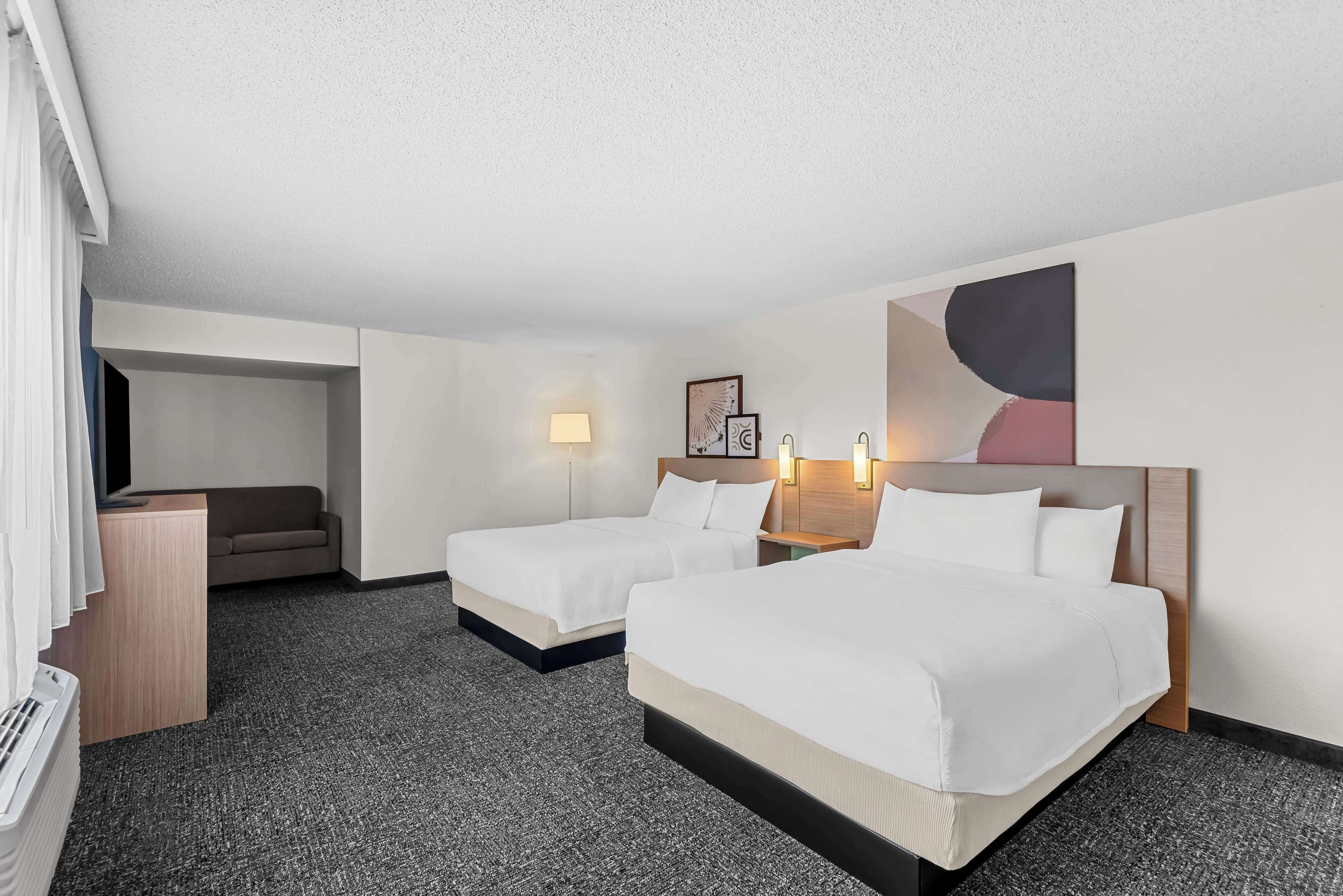 32-inch lcd tv with cable channels, tv