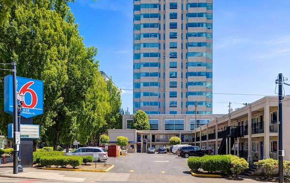 Exterior - Motel 6 Portland, OR - Downtown (Portland)