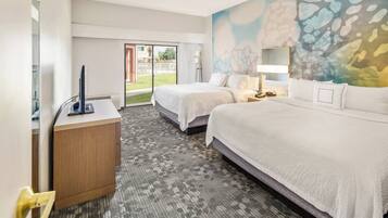 Premium bedding, in-room safe, desk, laptop workspace