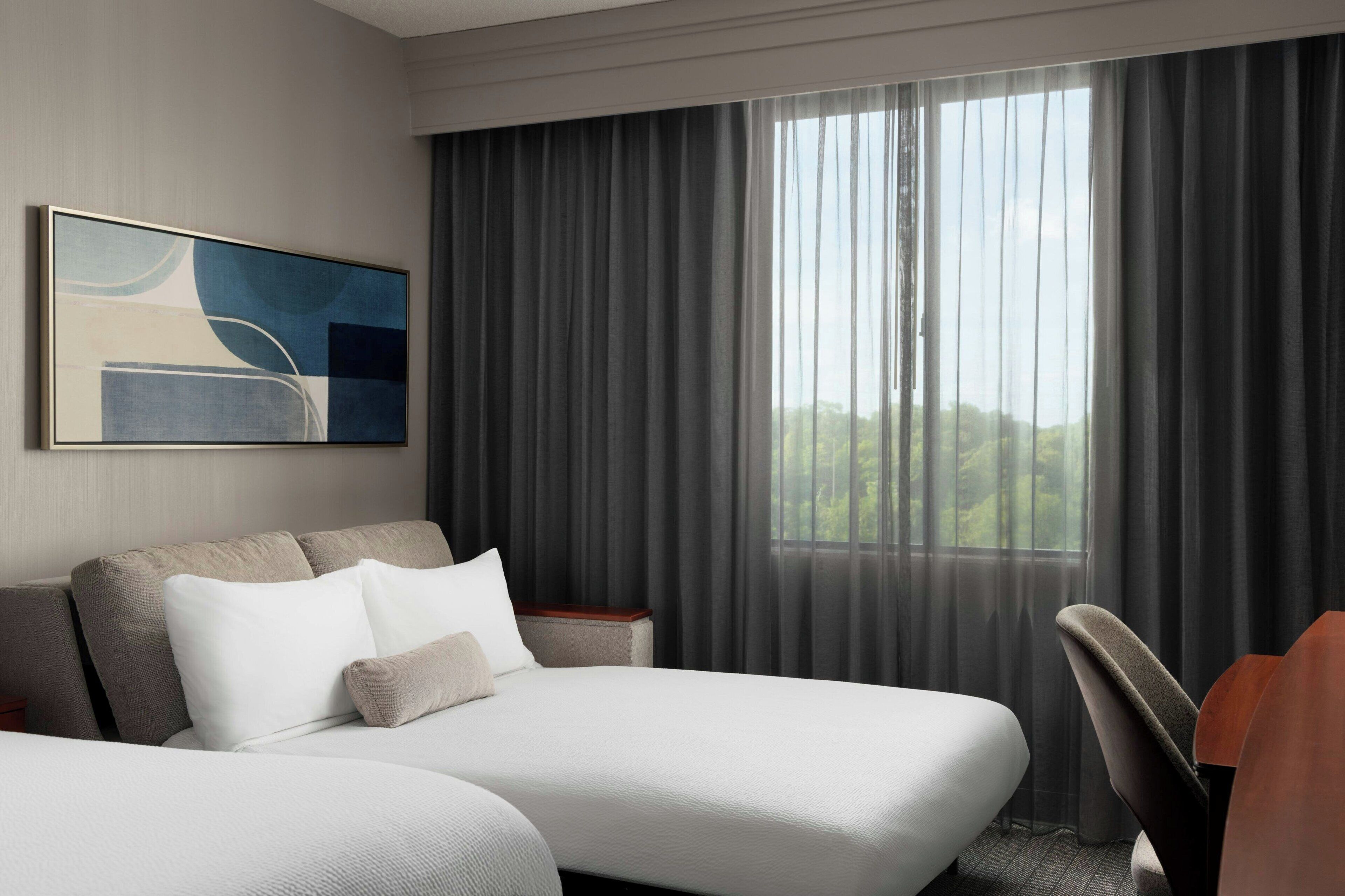 Photo - Courtyard Long Island MacArthur Airport