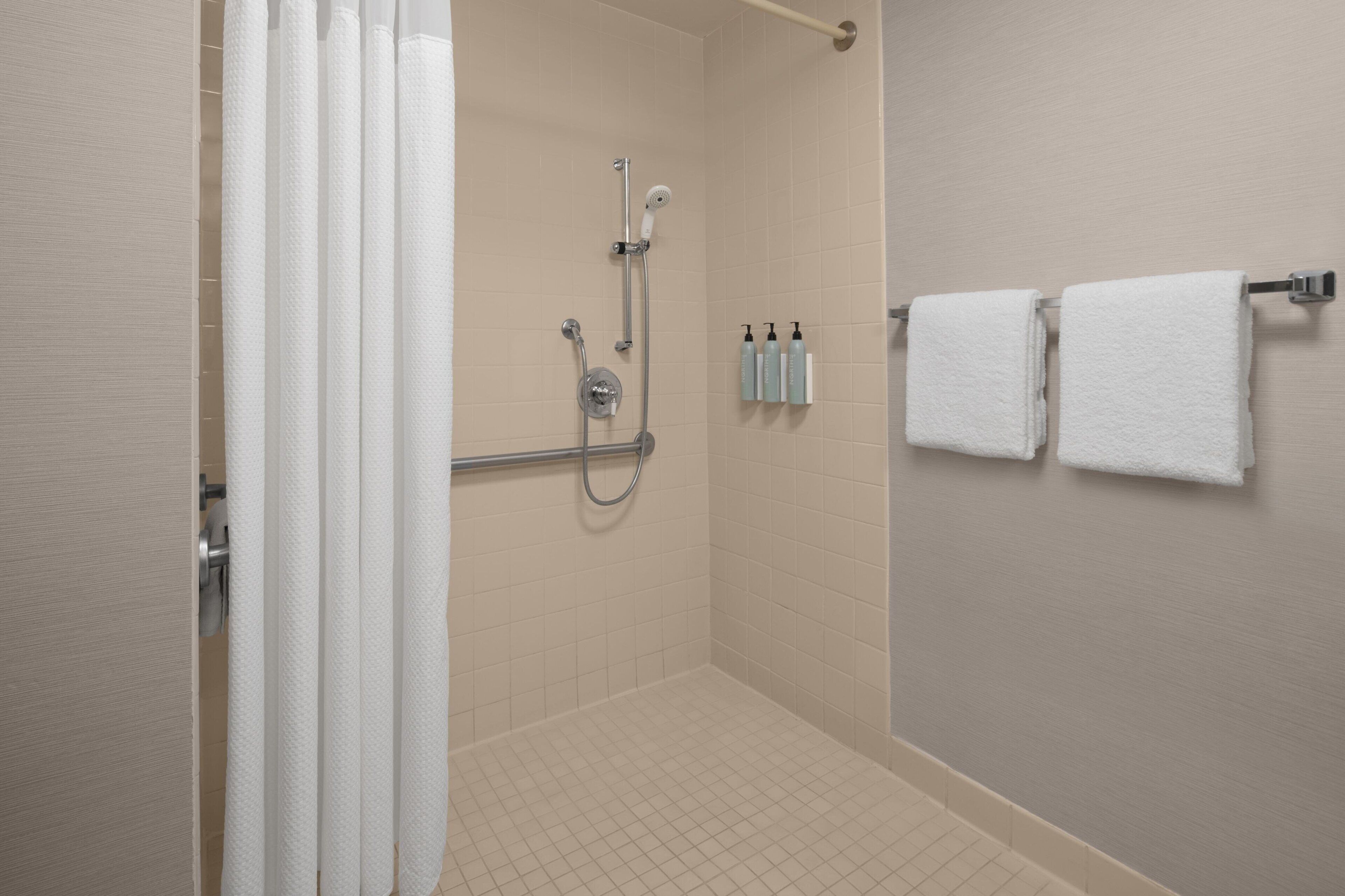 Foto - Courtyard by Marriott San Diego Central