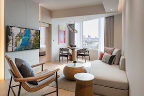 Gold Suite - Newly Renovated