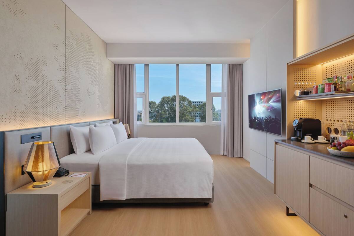 Rock Royalty City View | Minibar, két bảo mật tại phòng, bàn ủi/dụng cụ ủi quần áo