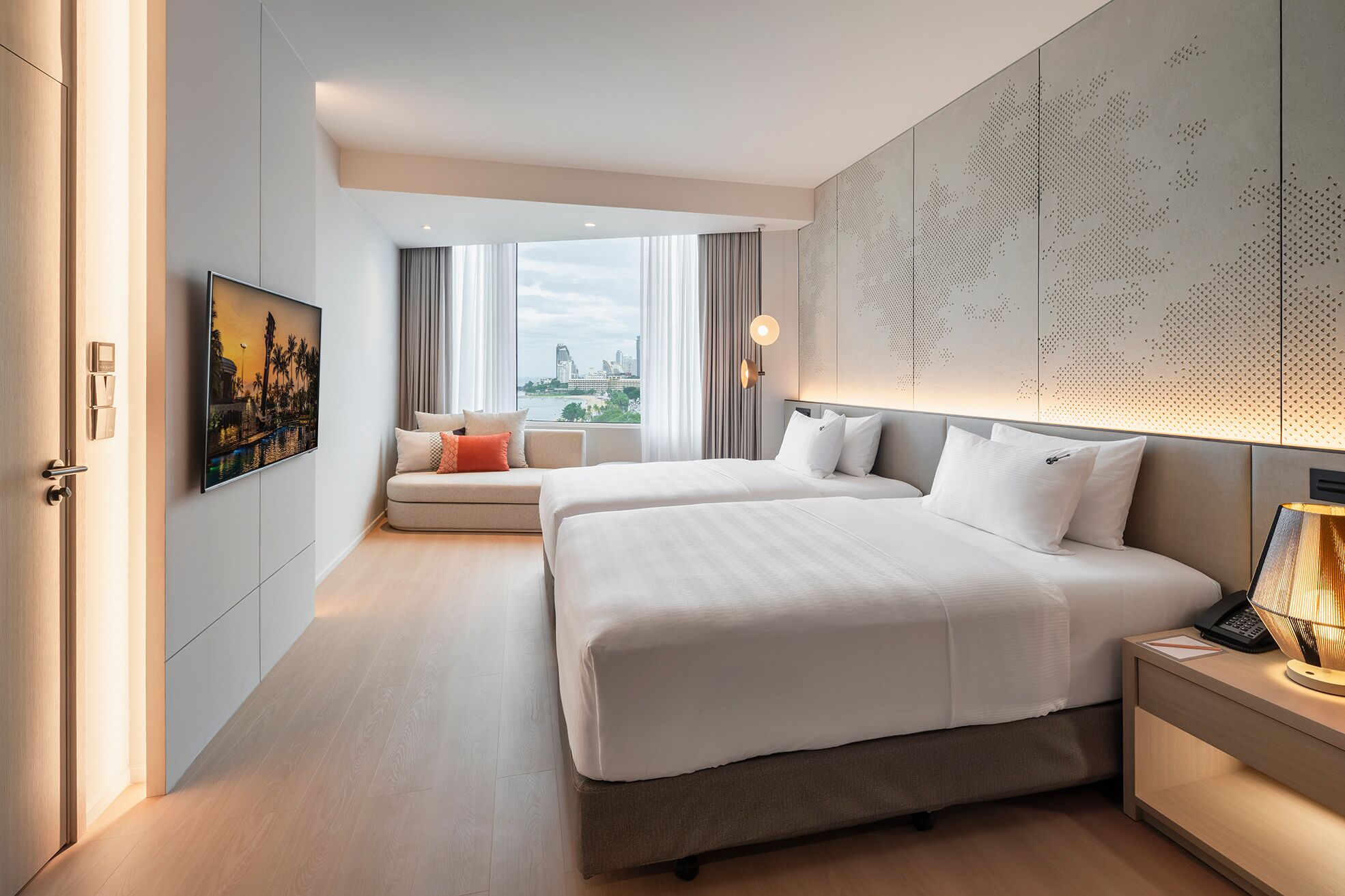 Platinum Suite - Newly Renovated | ミニバー、セーフティボックス (室内)、アイロン / アイロン台、WiFi (無料)