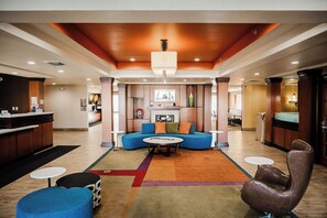 Lobby - Fairfield Inn & Suites by Marriott Russellville (Russellville)