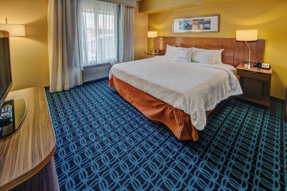In-room safe, desk, iron/ironing board, free rollaway beds