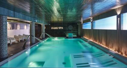 Alcazar Hotel & SPA