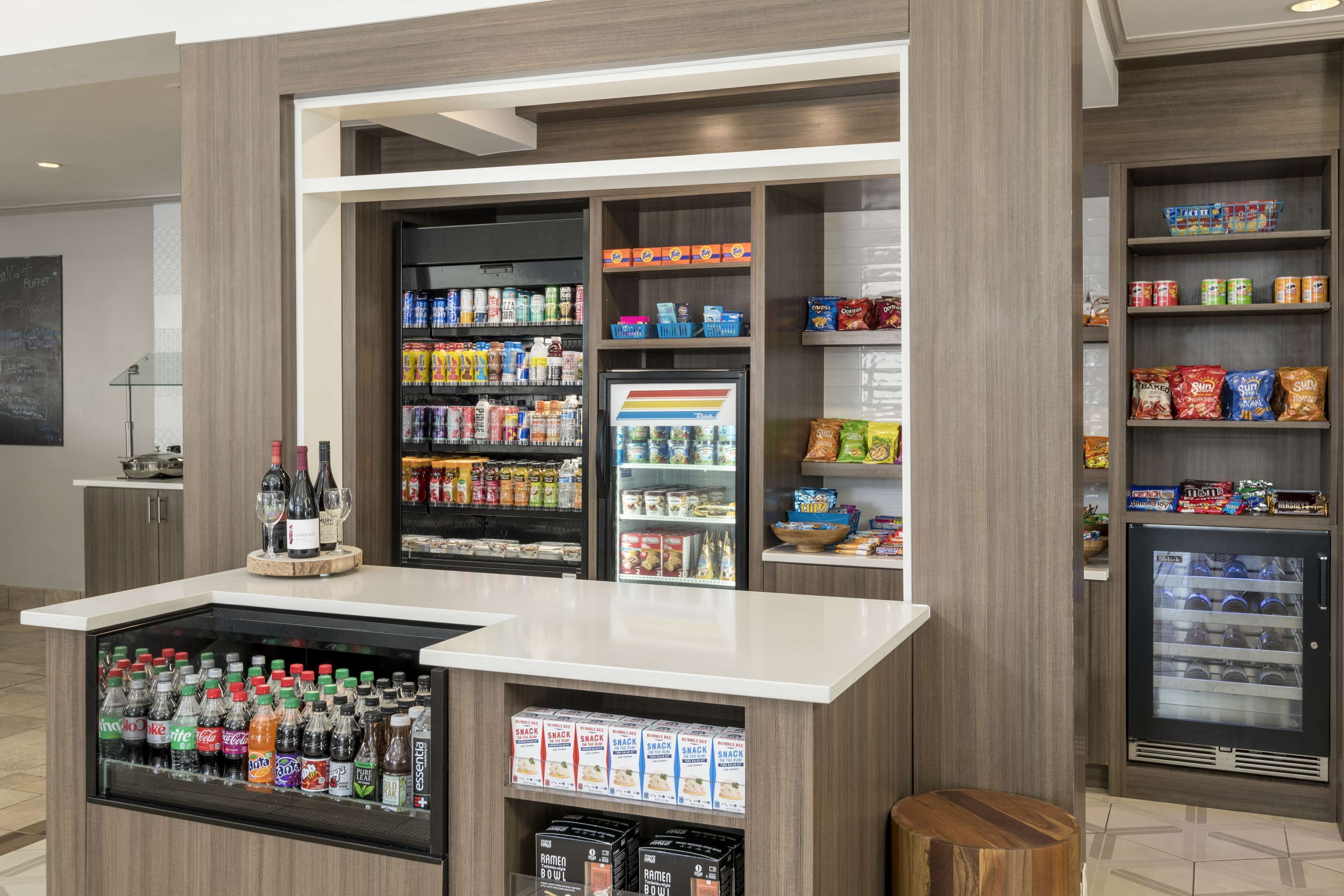 Snack bar