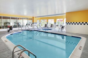 Indoor pool, pool loungers