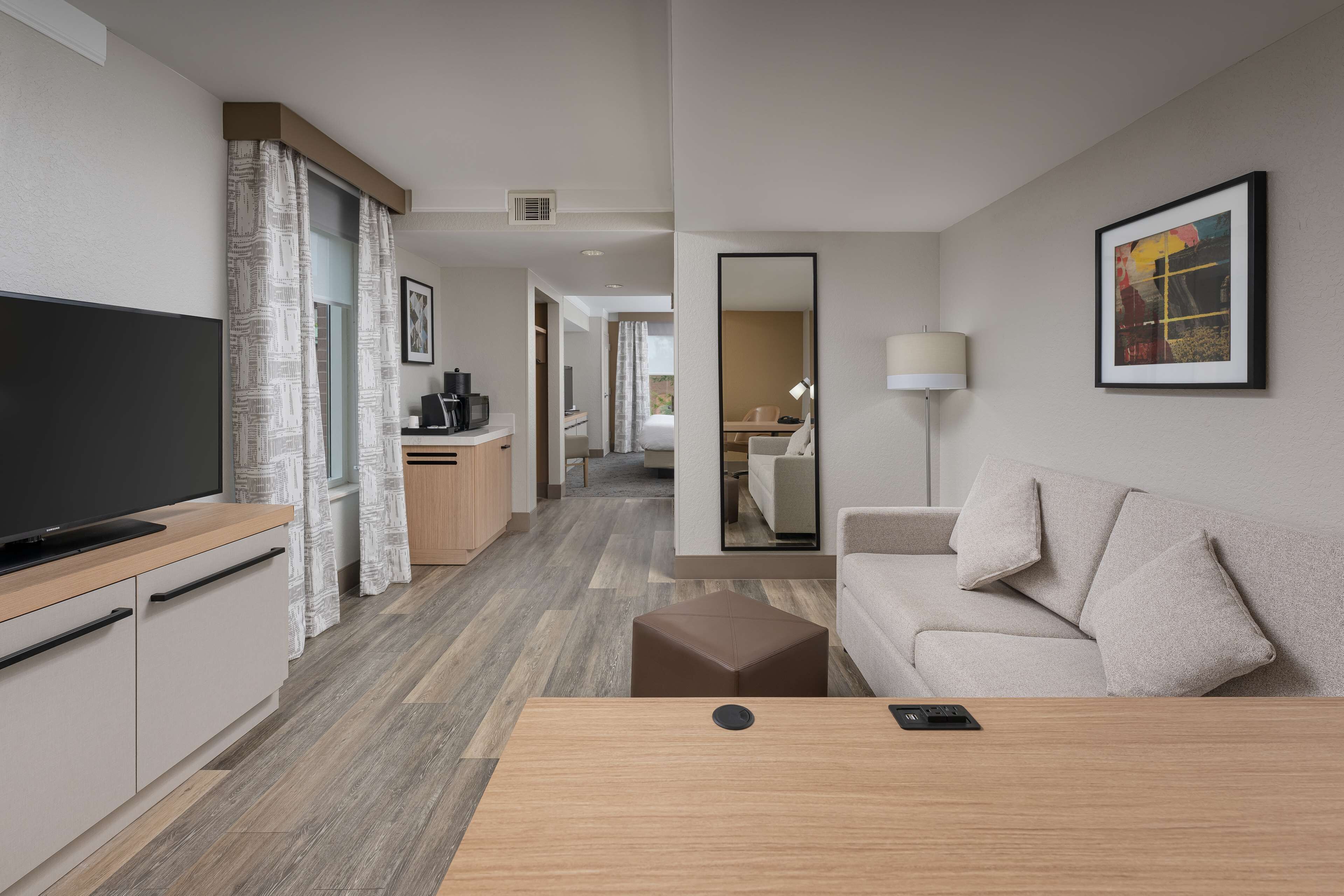 Televisión LCD 36 pulgadas con canales de televisión por cable