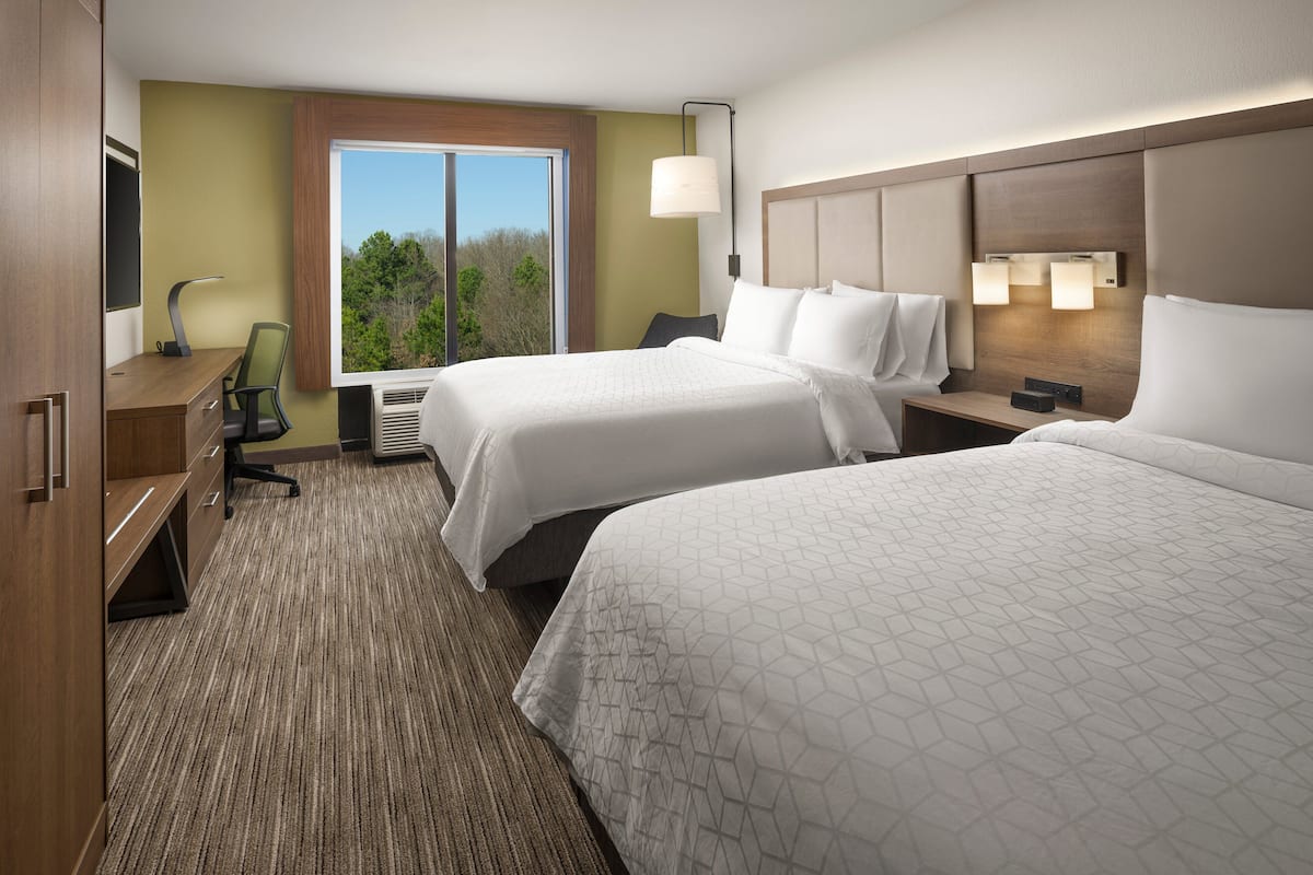 in-room safe, desk, iron/ironing board, free wifi