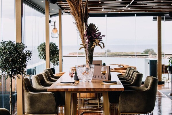 2 restaurants, Mediterranean cuisine