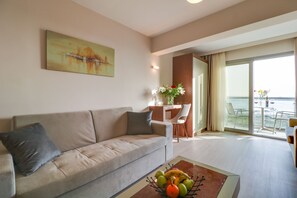 Executive Suite, Sea View