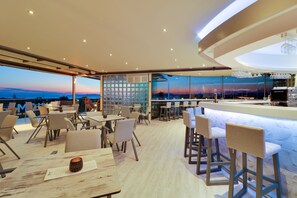 2 restaurants, Mediterranean cuisine