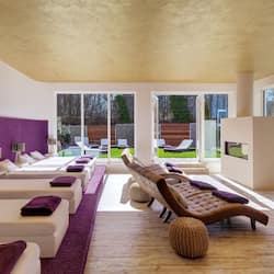 Couples treatment rooms, sauna, hot tub, steam room, body treatments