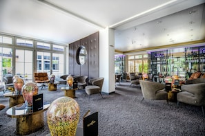 Cocktail bar
