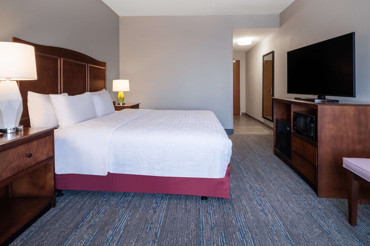 12 bedrooms, premium bedding, individually decorated