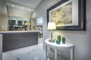 Café da manhã com buffet grátis todos os dias
