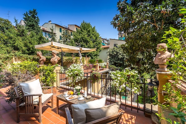 Exclusive Double Room | 15 bedrooms, down comforters, minibar, in-room safe