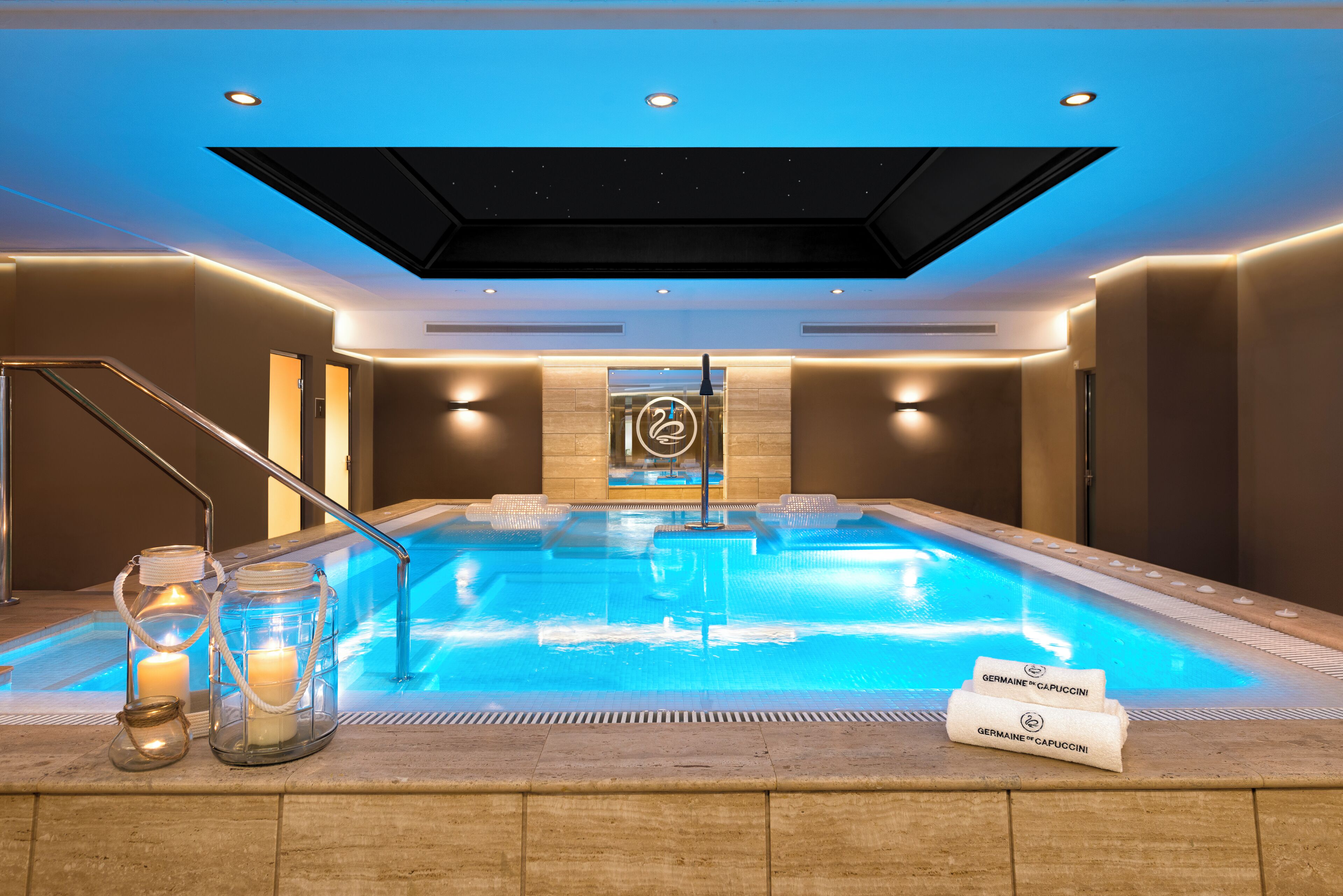 Sauna, hot tub, steam room, body treatments, hydrotherapy, body scrubs