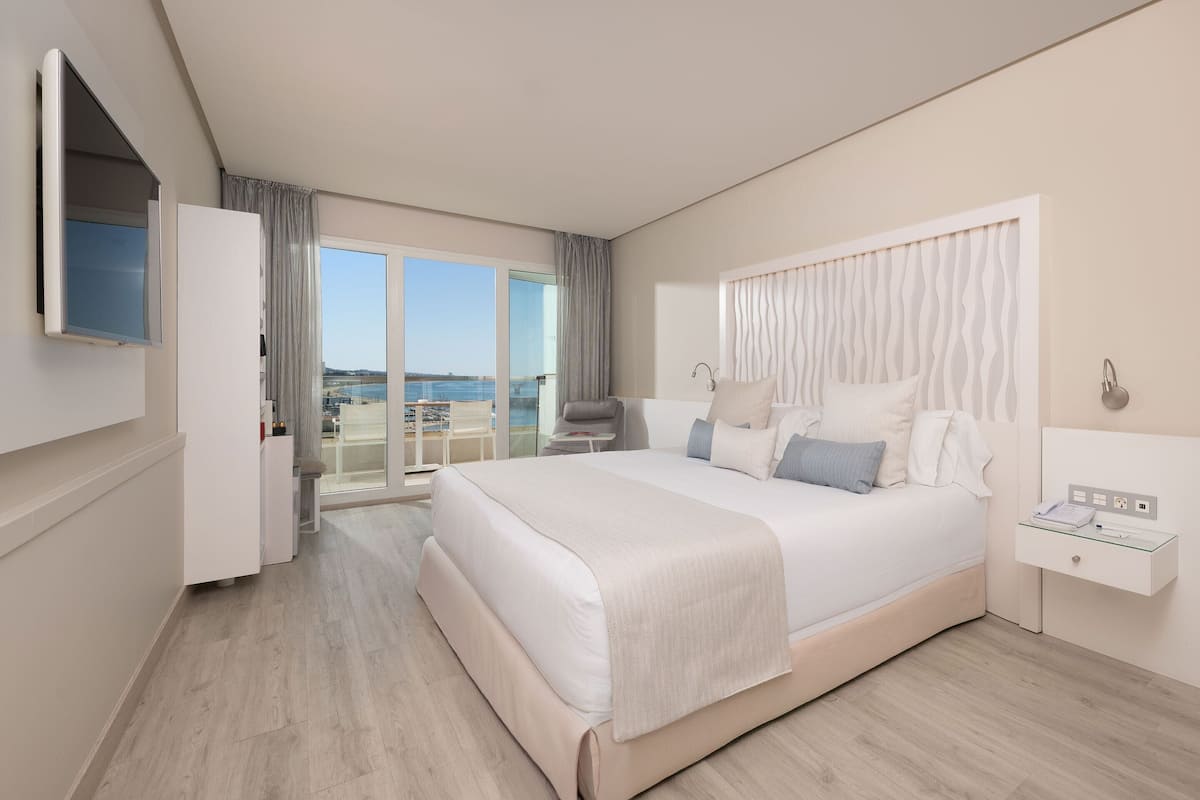 Double Room, Balcony, Partial Sea View (Keep the secret) | 1 bedroom, premium bedding, minibar, in-room safe