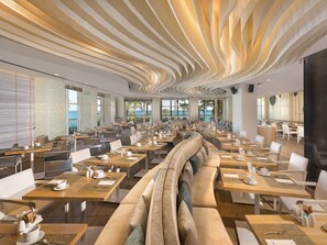 3 restaurants, international cuisine - Amàre Beach Hotel Marbella - Adults Recommended (Marbella)