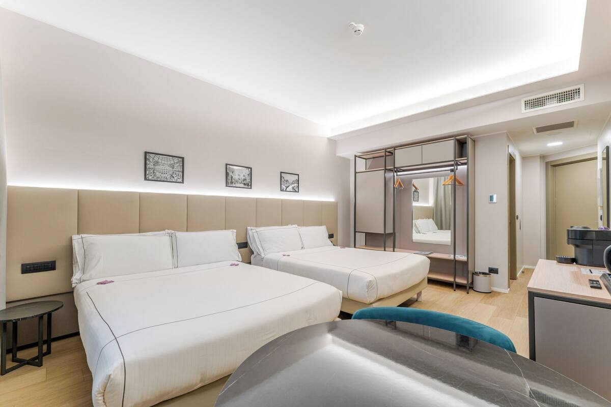 Deluxe Room | Egyptian cotton sheets, premium bedding, down comforters