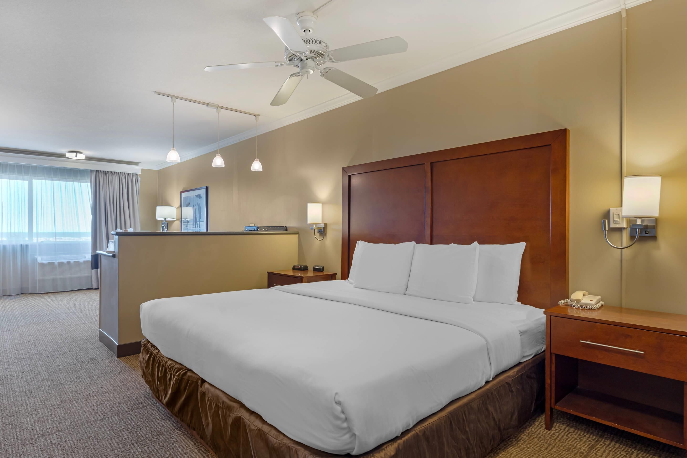 Suite, 1 King-Bett, Nichtraucher | Schreibtisch, Bügeleisen/Bügelbrett, Zustellbetten, kostenloses WLAN