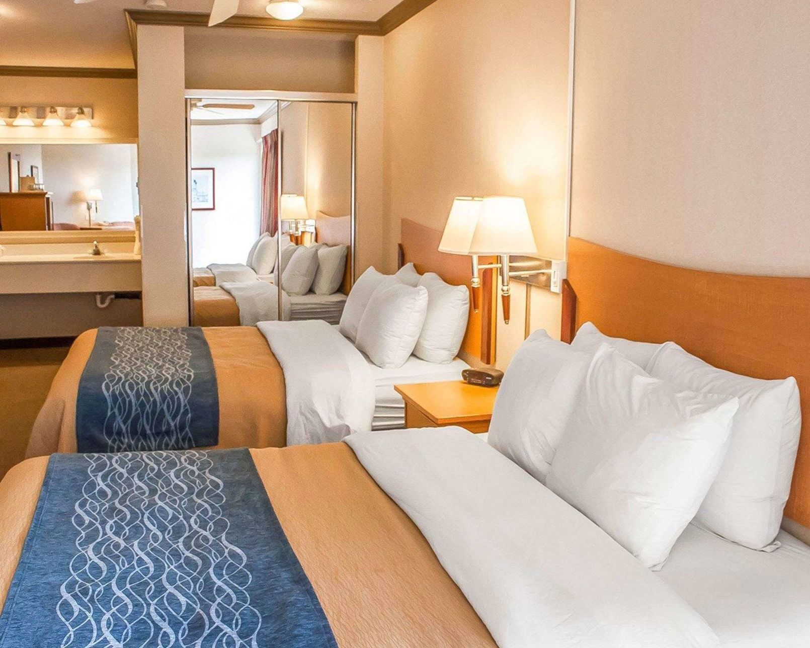 Desk, iron/ironing board, rollaway beds, free WiFi