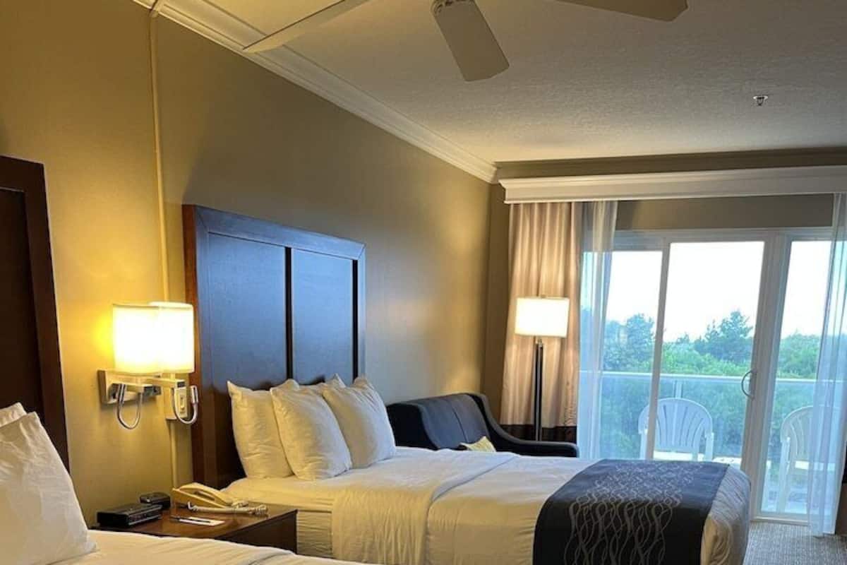 Desk, iron/ironing board, rollaway beds, free WiFi