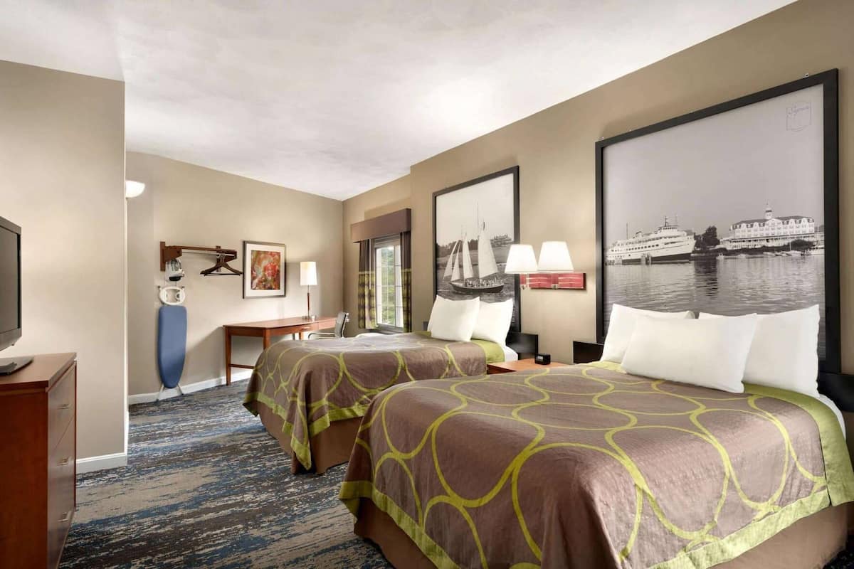 Desk, iron/ironing board, free WiFi, bed sheets