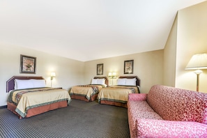 Family Suite, Multiple Beds, Microwave | Iron/ironing board, free WiFi, bed sheets, alarm clocks