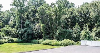 Super 8 by Wyndham Old Saybrook