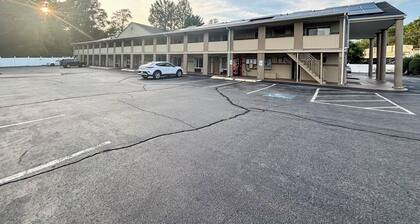 Motel 6 Old Saybrook, CT