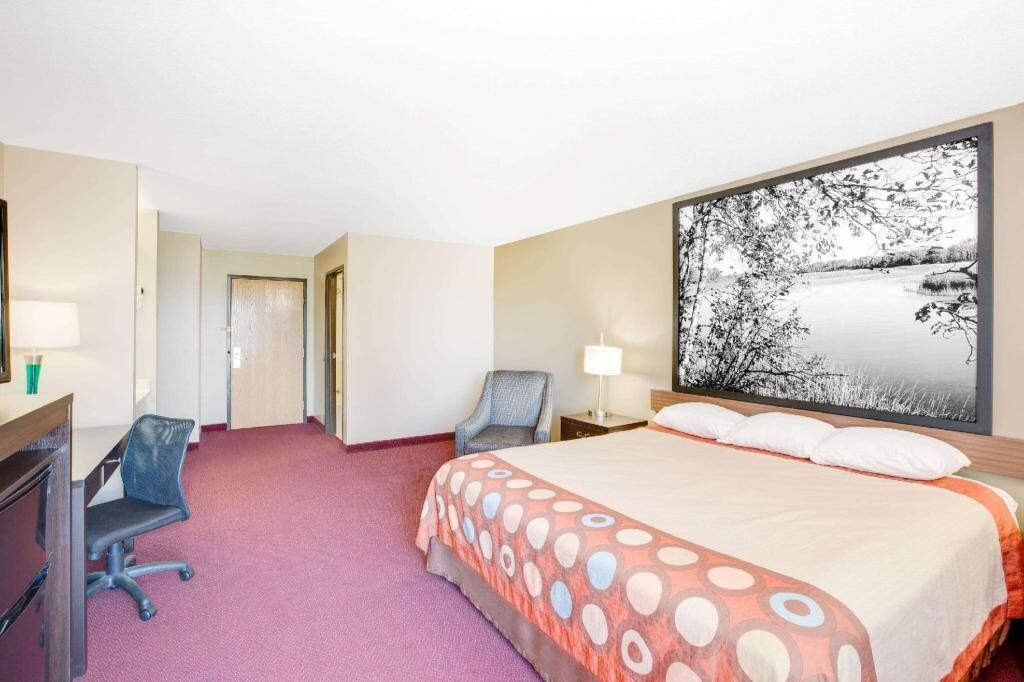 Caja de seguridad en la habitación, escritorio y cortinas blackout 